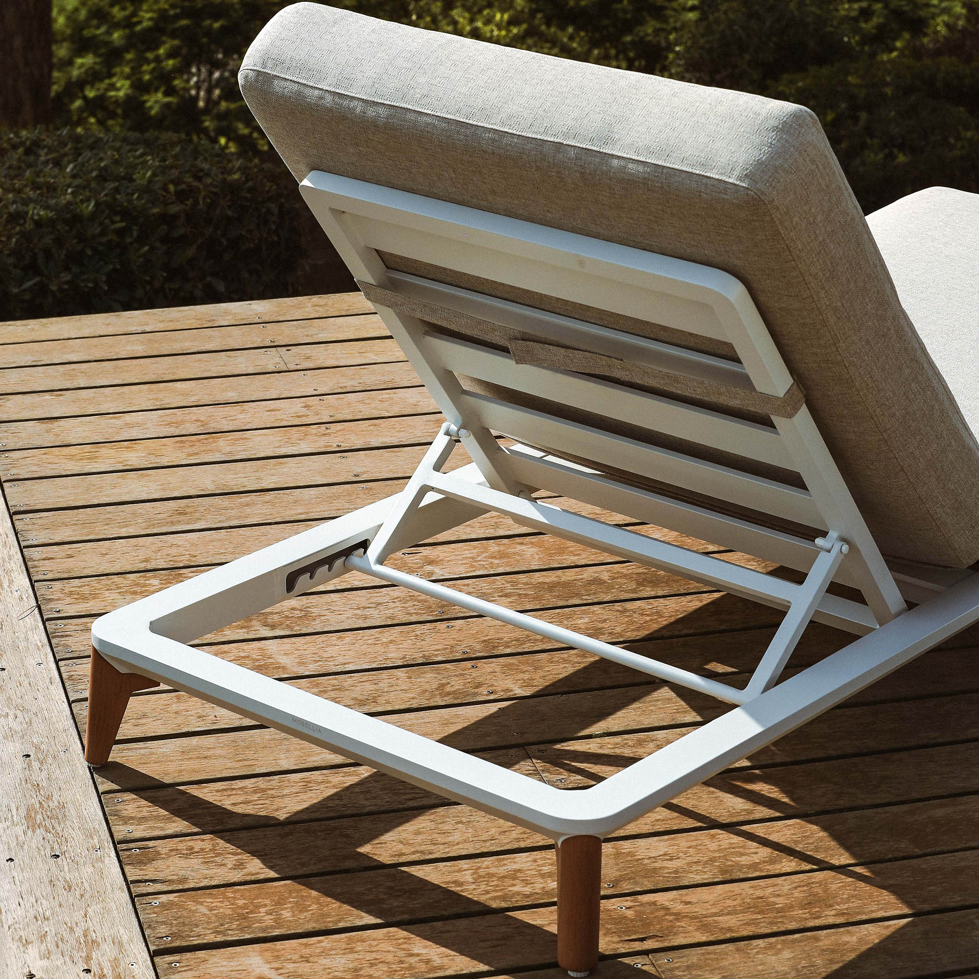 <tc> Monte Carlo sun lounger</tc>